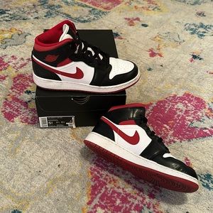 Jordan 1, grade school size 5.5, red and black